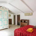 Central Apartment- Near The Cathedral